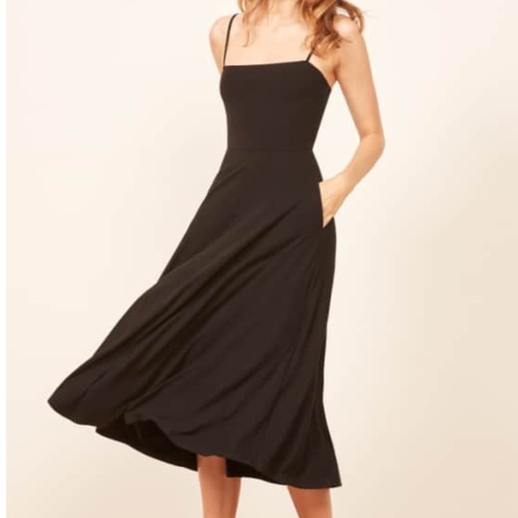Reformation Bettie Dress in Black - Picture 3 of 6